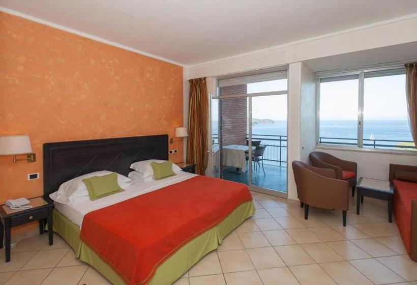 Полулюкс Вид на Море, Th Capoliveri   Grand Hotel Elba International