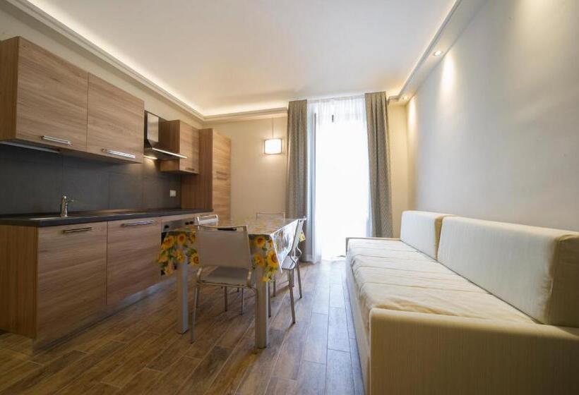 Апартаменты 1 Спальня, Residence Tabor