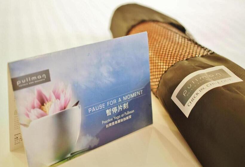Premium room with view, The Park Lane Hong Kong A Pullman