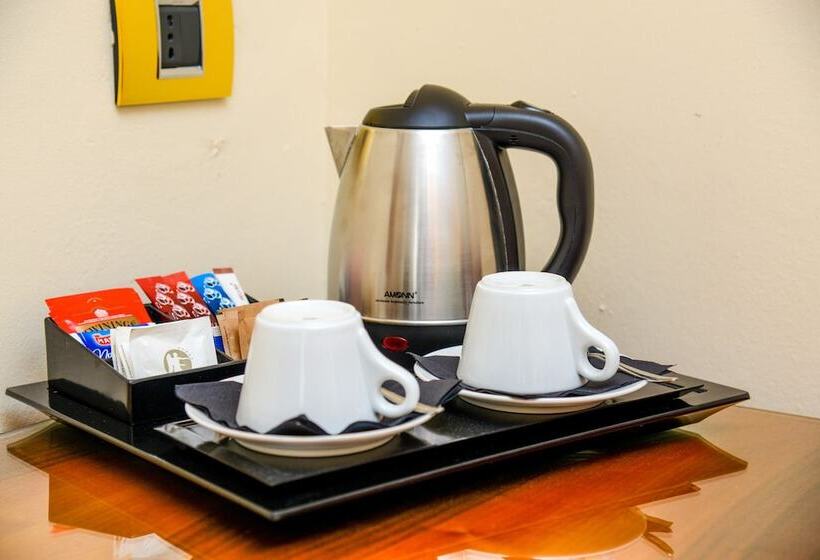 اتاق استاندارد چهار تخته, Vittoria