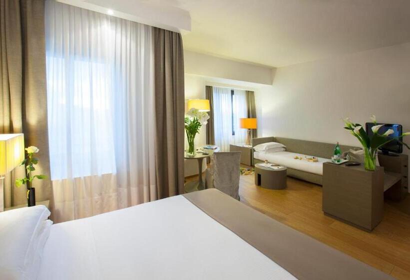 اتاق استاندارد سه نفره, Starhotels Michelangelo Florence
