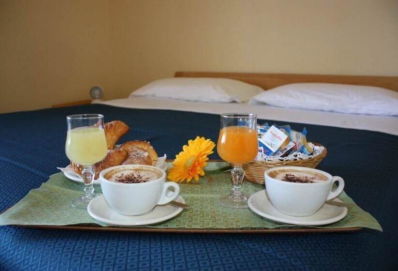 اتاق استاندارد چهار تخته, Turismo