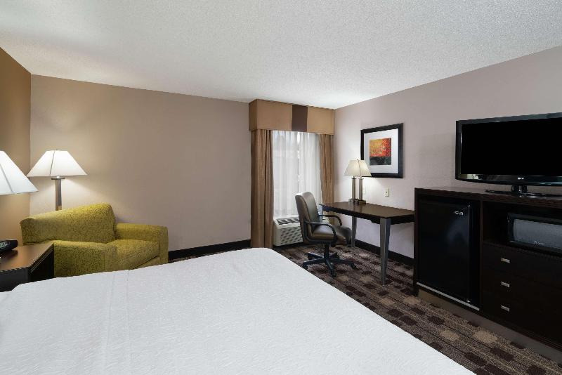 Camera Standard, Astoria Palace