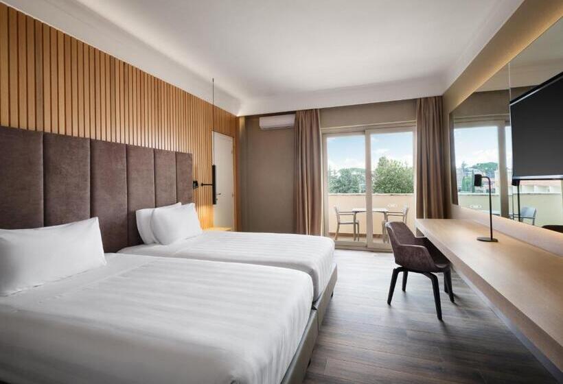 سوییت, Crowne Plaza Rome St. Peter S, An Ihg