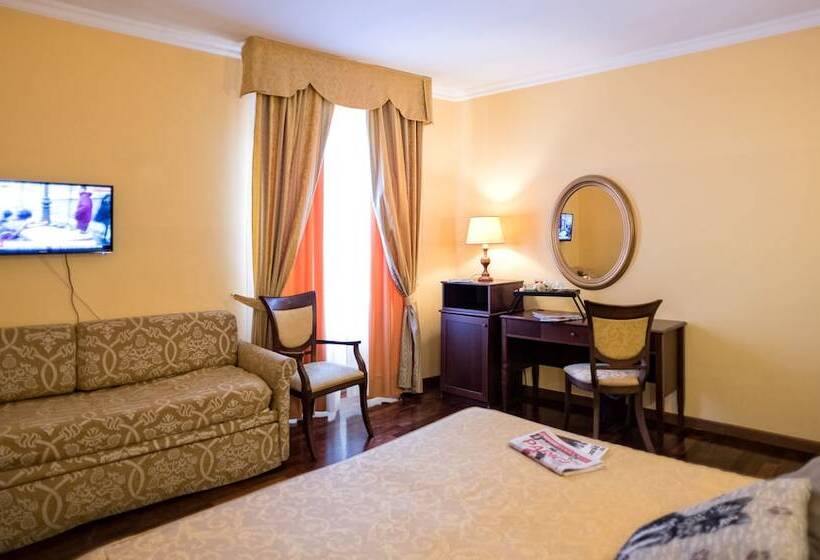 Номер Стандарт Трехместный, Grand Hotel Italia