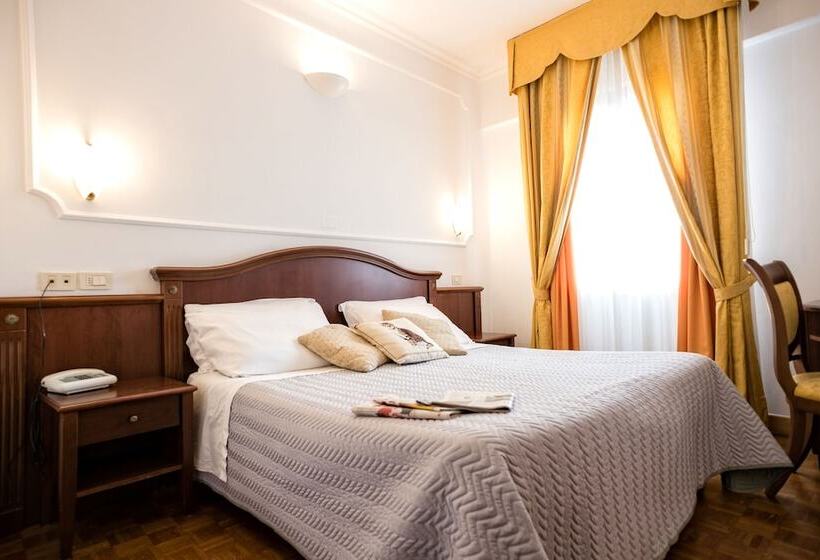 Номер Стандарт, Grand Hotel Italia