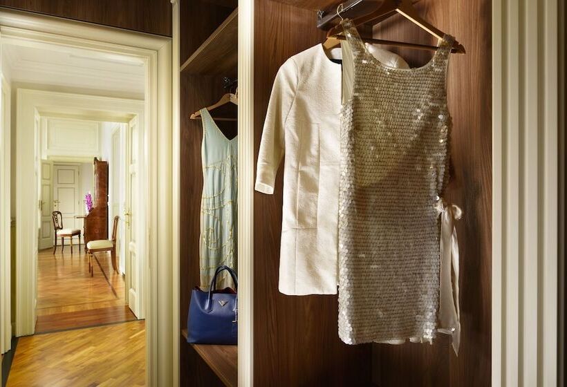스위트 킹사이즈 침대, Royal Hotel Sanremo