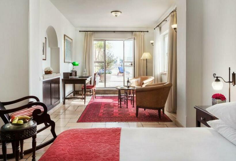 סוויטת ג'וניור, The American Colony Hotel   Small Luxury Hotels Of The World