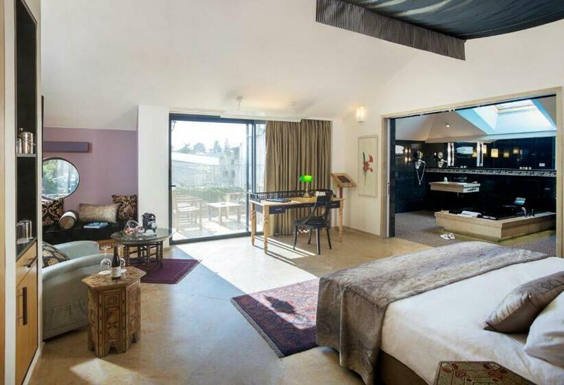 סוויטה, The American Colony Hotel   Small Luxury Hotels Of The World