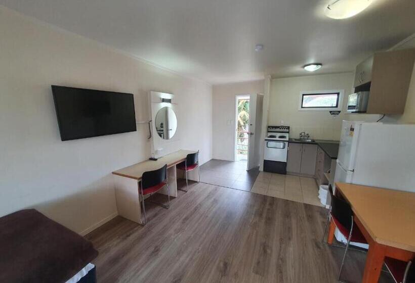 패밀리 스위트, Ascot Epsom Motel