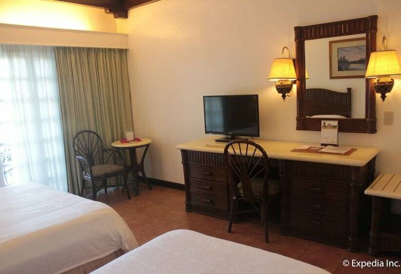 اتاق استاندارد, Fort Ilocandia Resort Hotel