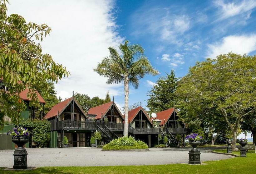 샬레, Coastal Motor Lodge