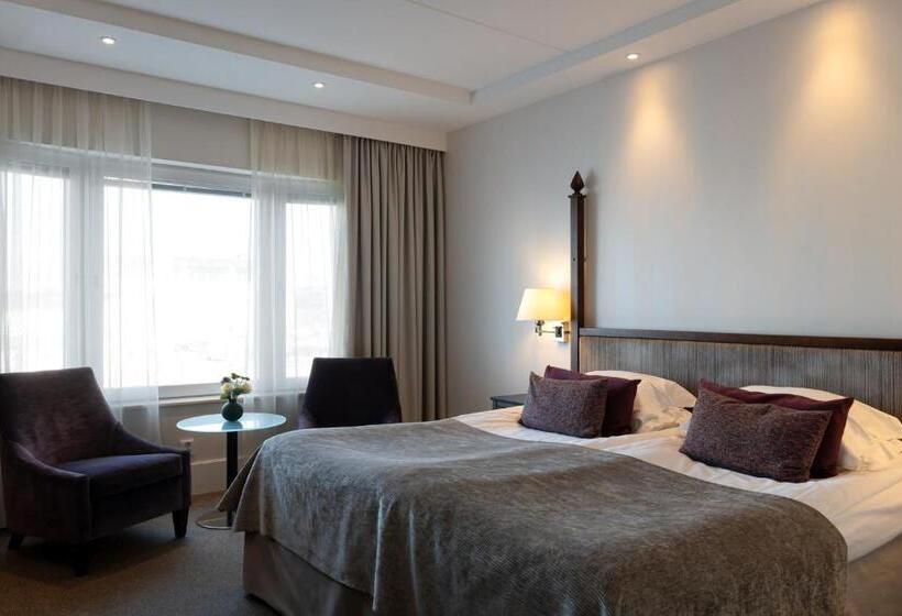 Номер Deluxe с Видом, Elite Hotel Marina Plaza