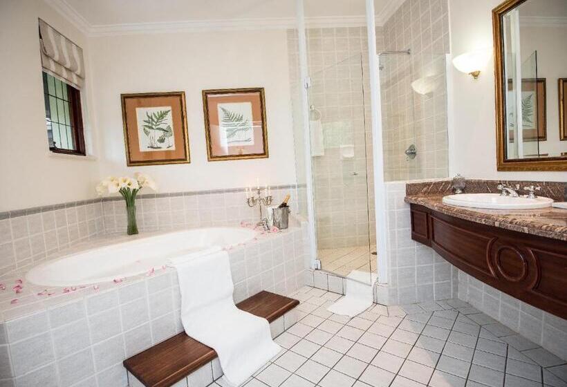 Президентский Люкс, Selborne Golf Estate, Hotel & Spa