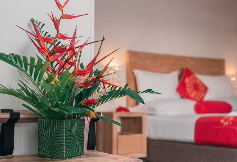 سوییت, Manuia Beach Resort