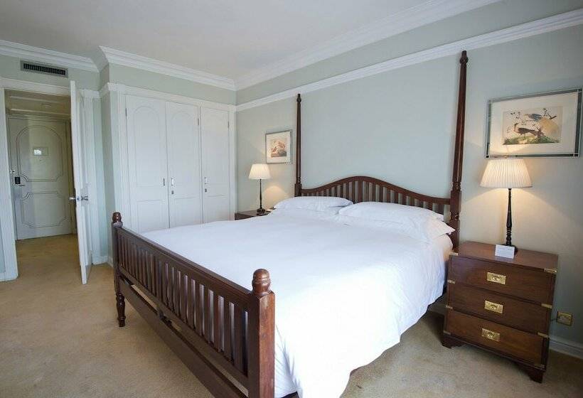 Люкс, Hyatt Regency Harare The Meikles