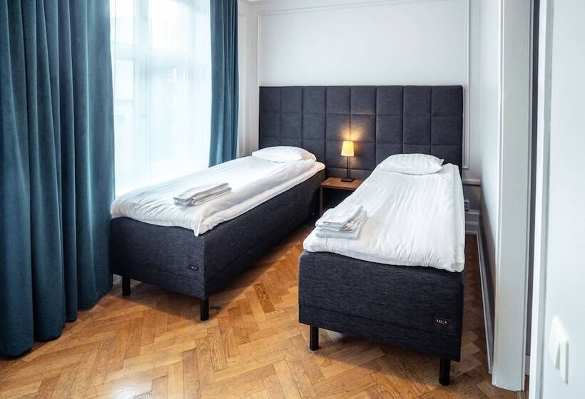 标准间, Queen S Hotel By First Hotels