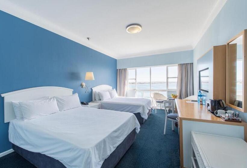 غرفة عائلية, Saldanha Bay