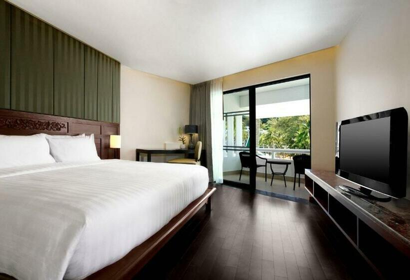 디럭스 스위트 바다 전망, Le Meridien Phuket Beach Resort