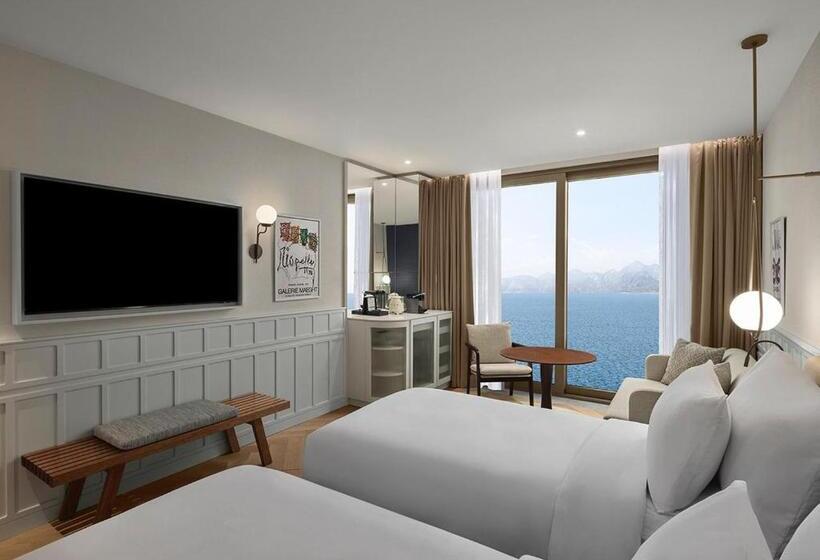 اتاق لوکس با چشم‌انداز دریا, Akra Antalya