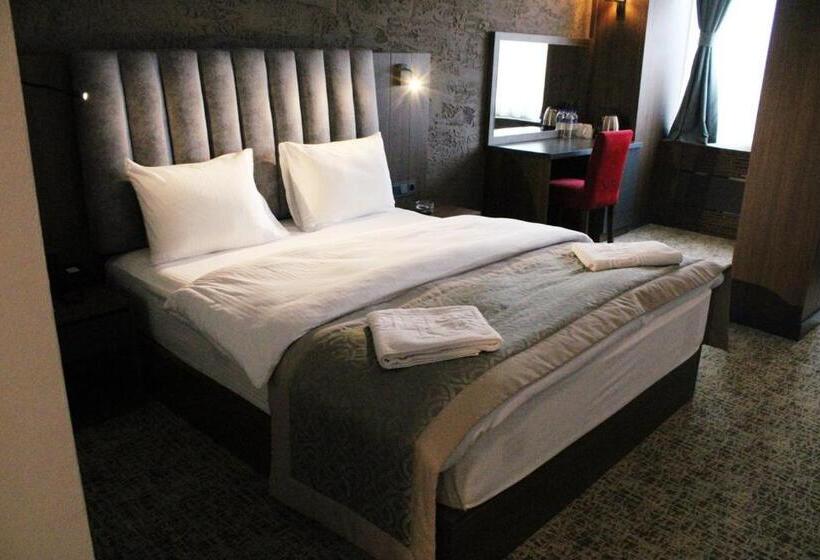 اتاق استاندارد سه نفره, Kirci Thermal & Spa