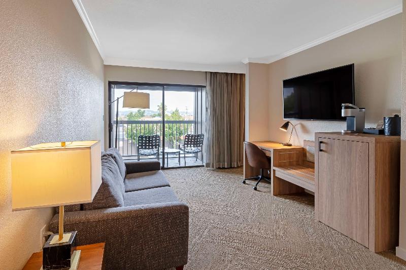 스탠다드 룸 킹사이즈 침대, Best Western Plus Inn At The Vines