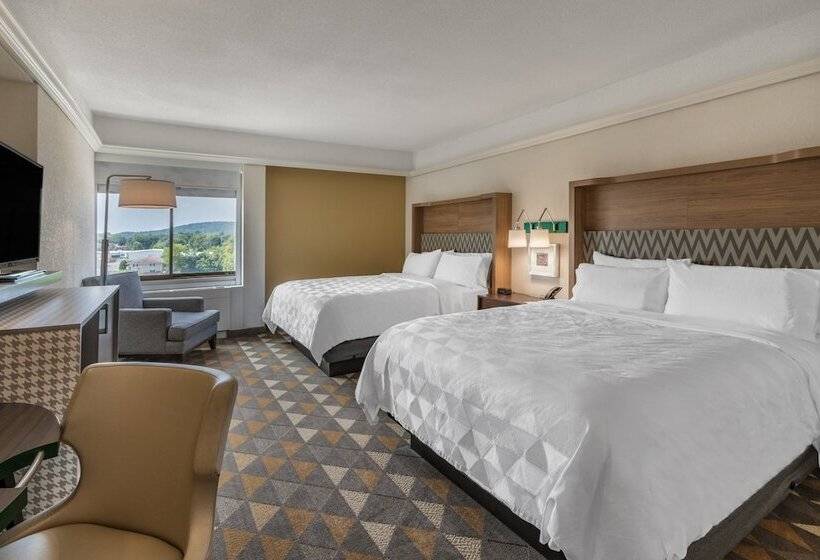 Номер Стандарт 2 Двуспальные Кровати, Holiday Inn & Suites Pittsfield Berkshires, An Ihg