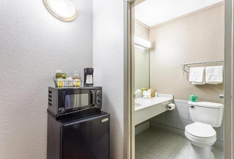 Номер Superior Внутренний, Red Roof Inn Meridian