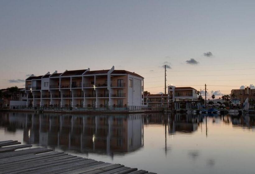 ツーベッドルーム　ヴィラ, Windwater Hotel And Marina