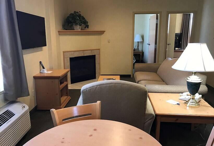 자쿠지 스위트, Best Western Plus Revere Inn & Suites