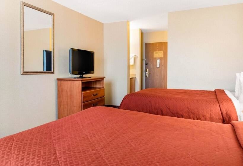 Номер Стандарт 2 Двуспальные Кровати, Quality Inn At Bangor Mall