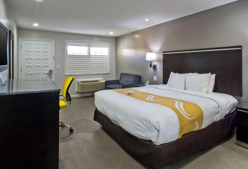스탠다드 룸 킹사이즈 침대, Quality Inn Hayward