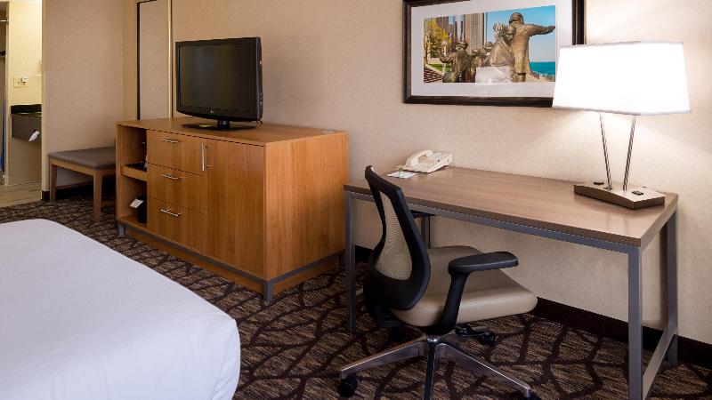 Стандартный Номер Кровать Кинг, Holiday Inn Hotel & Suites Warren, An Ihg