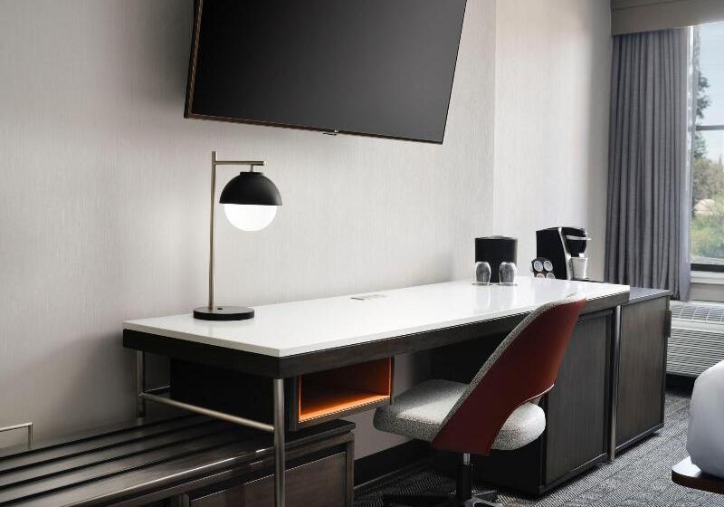 Стандартный Номер Кровать Кинг, Courtyard By Marriott Santa Rosa