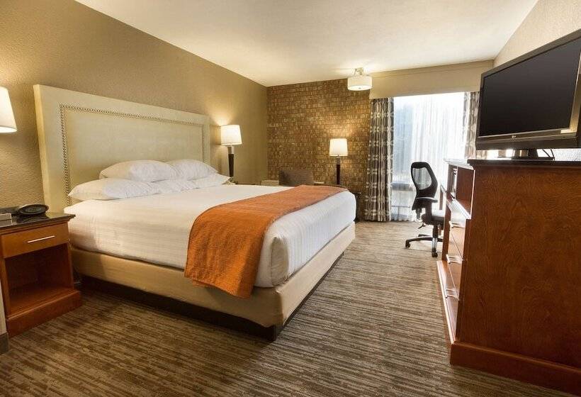 اتاق لوکس, Drury Inn & Suites Austin North