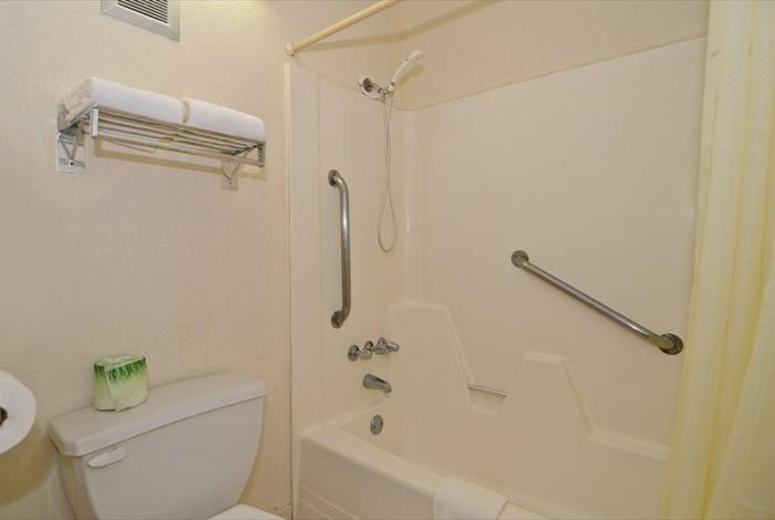 Стандартный Номер Кровать Кинг, Motel 6 Summerville, Sc – Azalea Square