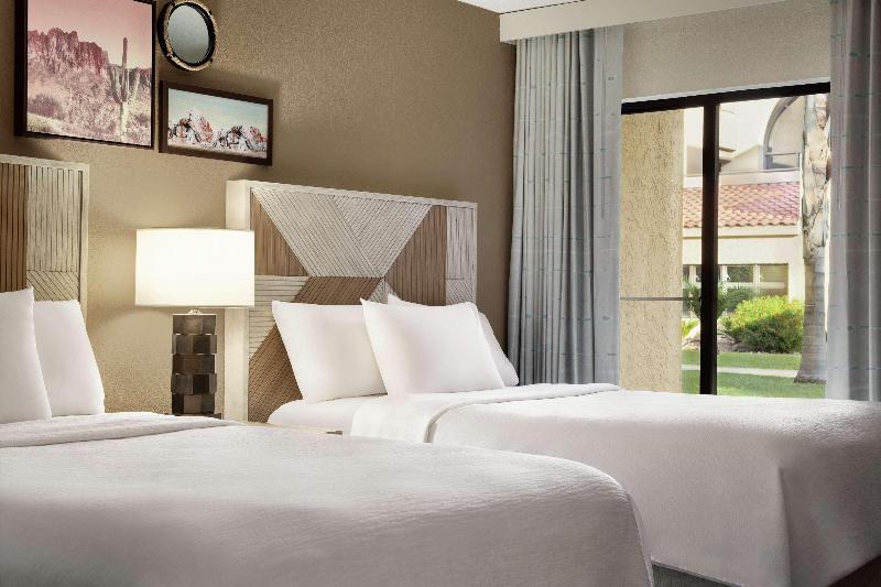 Люкс, Embassy Suites By Hilton Phoenix Tempe