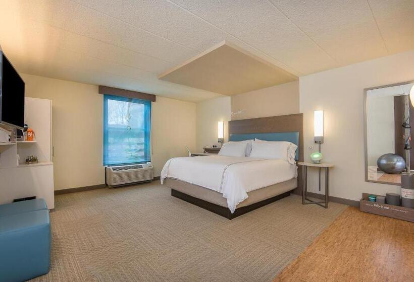 장애인을 위한 스탠다드 룸, Even Hotel Norwalk, An Ihg