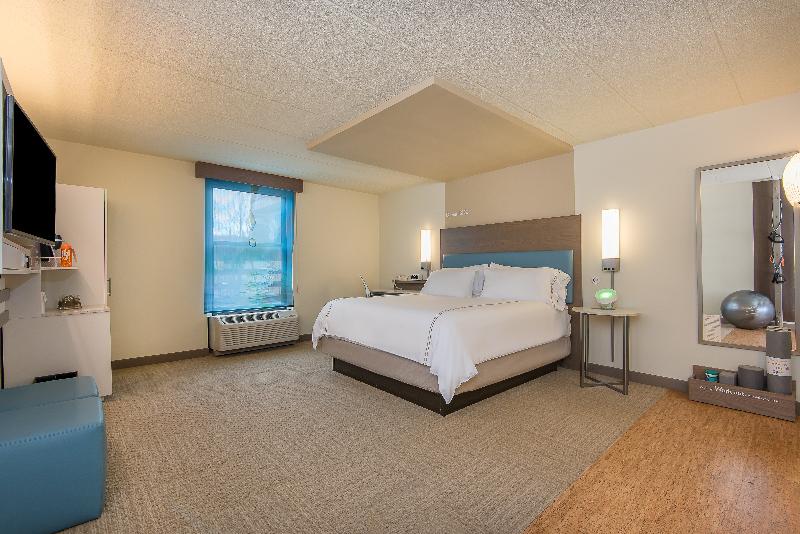 Номер Стандарт Кровать Кинг Адаптированный для Инвалидов, Even Hotel Norwalk, An Ihg