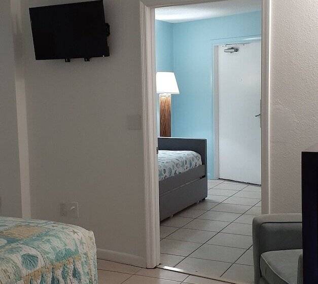 스위트, Daytona Beach Hawaiian Inn