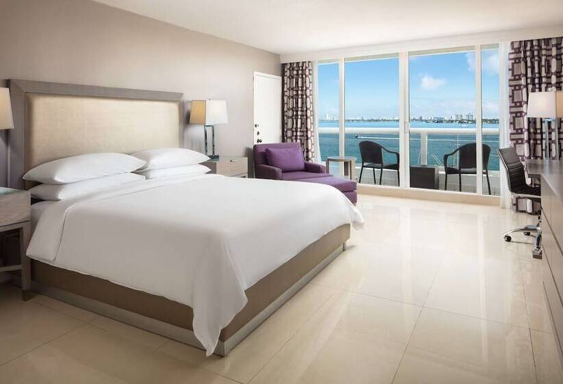 带景观的带双人床的标准间, Doubletree By Hilton Grand Hotel Biscayne Bay