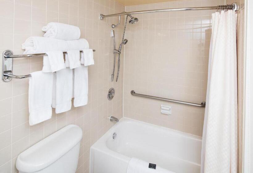 Номер Superior, Red Lion Hotel Bellevue