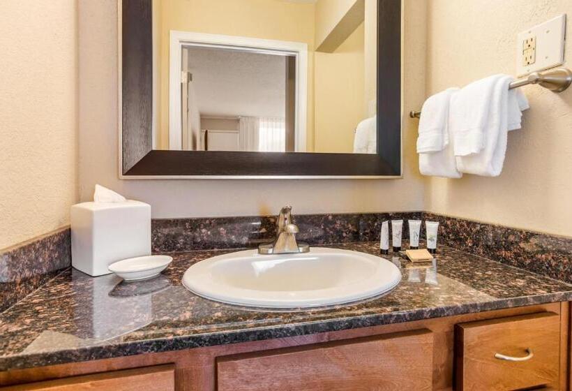 Номер Стандарт Вид на Бассейн, Red Lion Inn & Suites Branson