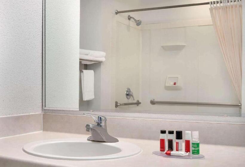 Стандартный Номер Кровать Кинг, Travelodge By Wyndham Zanesville