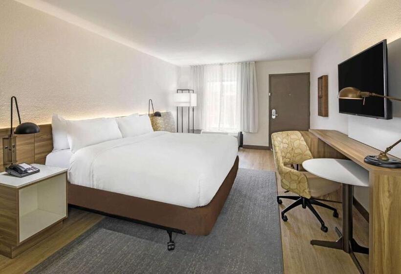 Стандартный Номер Кровать Кинг, Wyndham Garden Marietta Atlanta North