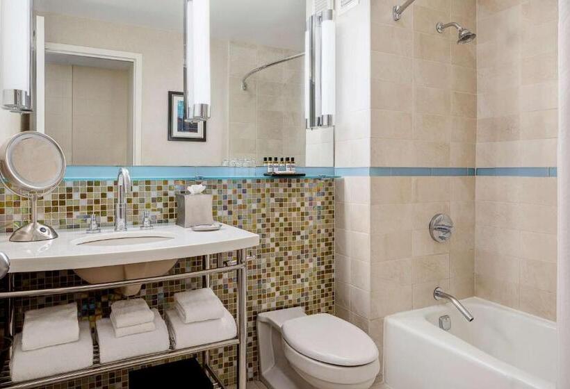 带2个双人床的标准工作室, Hyatt Regency Baltimore
