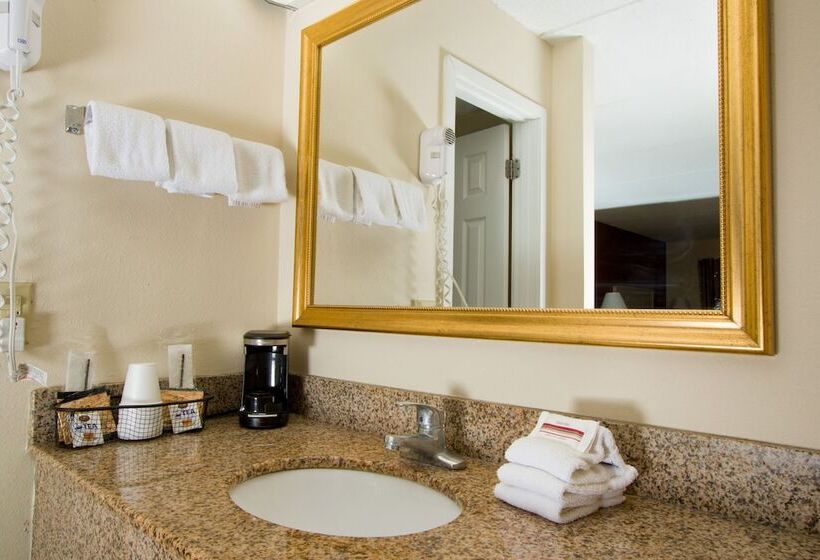 套房, Red Roof Inn & Suites Pigeon Forge   Parkway