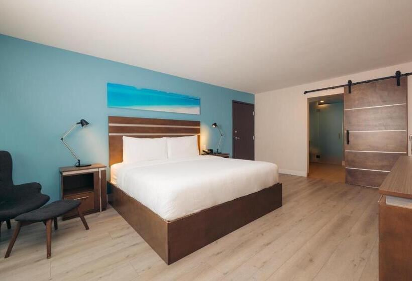 Номер Deluxe Кровать Кинг, The Cove