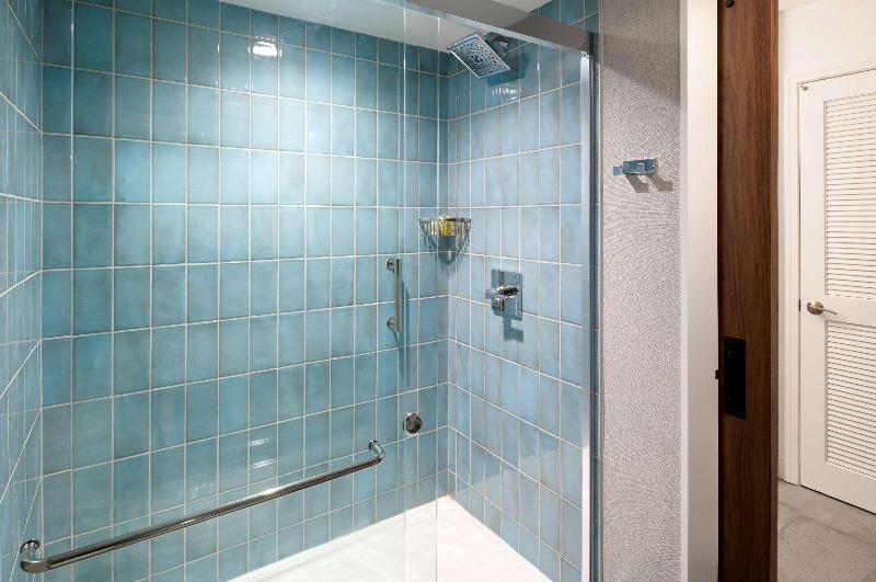 스위트 킹사이즈 침대, Hilton Los Angeles Culver City