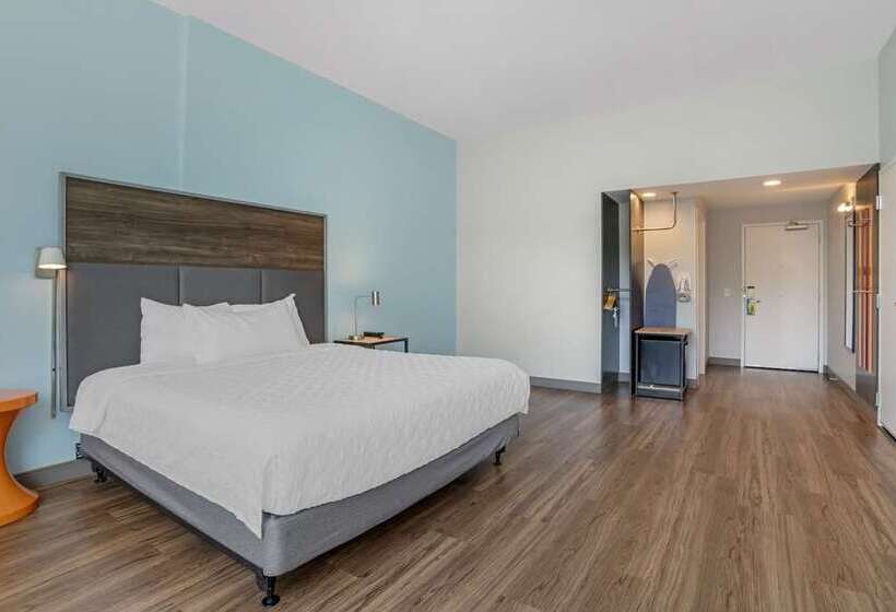 장애인을 위한 킹사이즈 침대 스탠다드 룸, Hilton Los Angeles Culver City